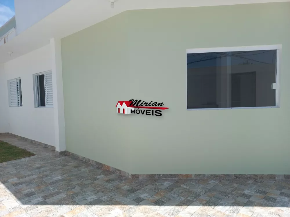 Casa à venda com 3 quartos, 85m² - Foto 1