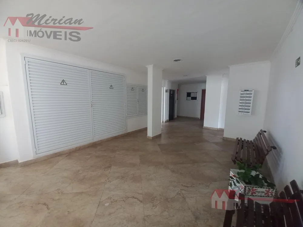 Apartamento, 3 quartos, 172 m² - Foto 2