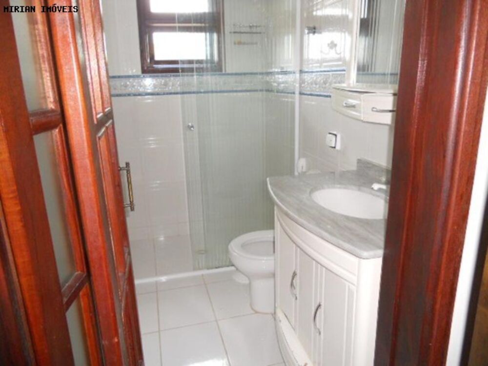 Casa à venda com 6 quartos, 350m² - Foto 10