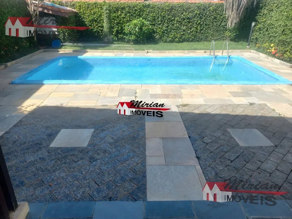 Casa, 6 quartos, 897 m² - Foto 1
