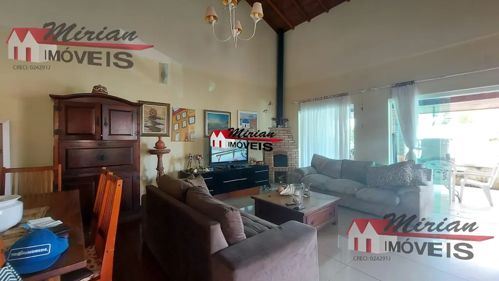 Casa, 3 quartos, 270 m² - Foto 2