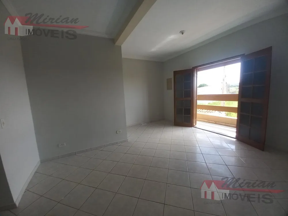 Sobrado, 3 quartos, 252 m² - Foto 2