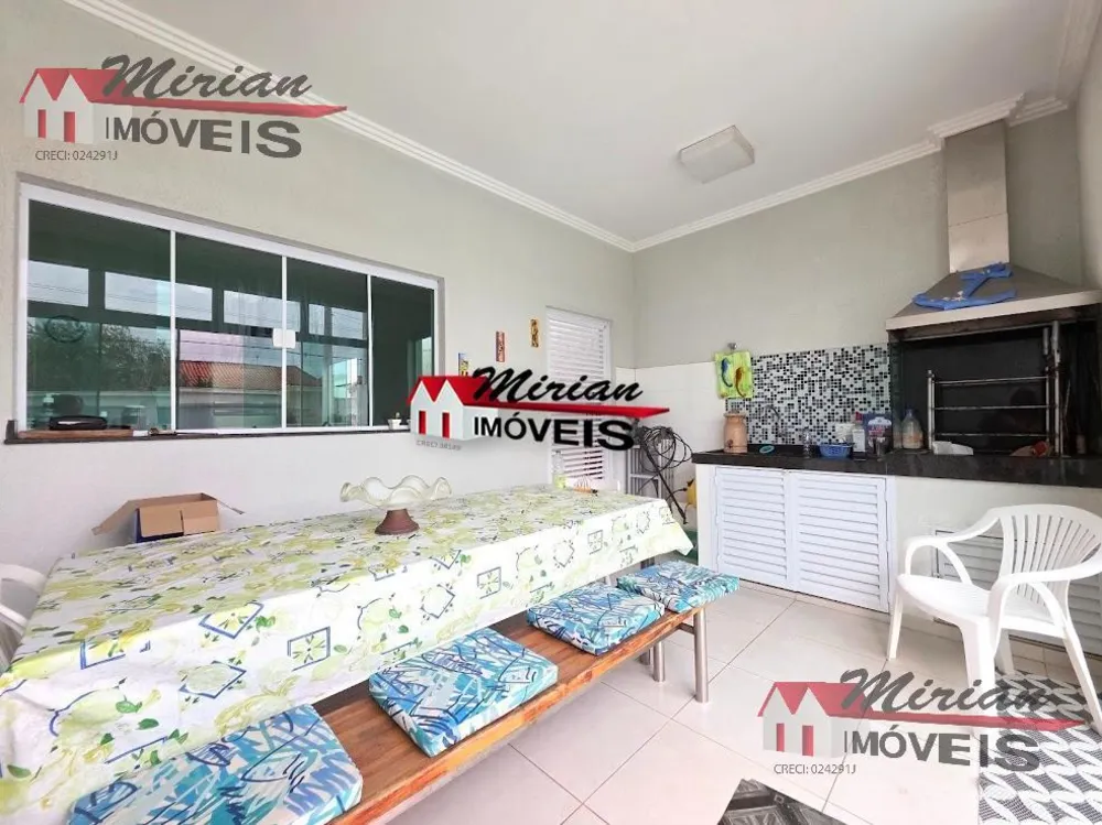 Casa, 3 quartos, 250 m² - Foto 1