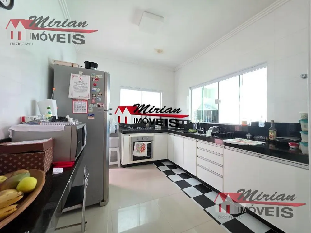 Casa, 3 quartos, 250 m² - Foto 10