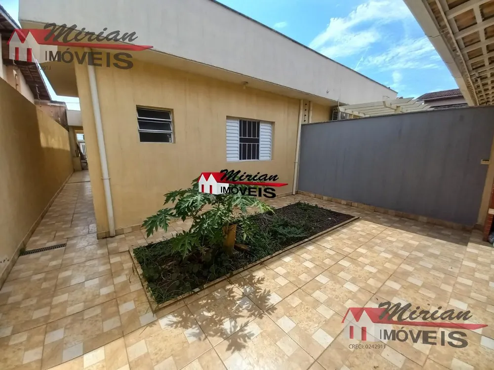 Casa, 3 quartos, 180 m² - Foto 3
