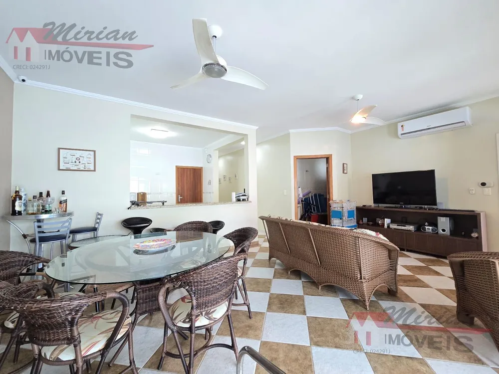 Casa, 3 quartos, 137 m² - Foto 1