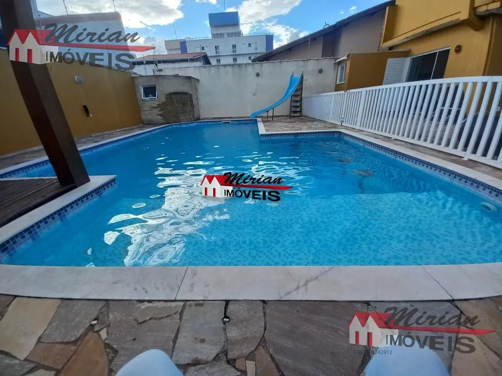Sobrado, 3 quartos, 373 m² - Foto 2
