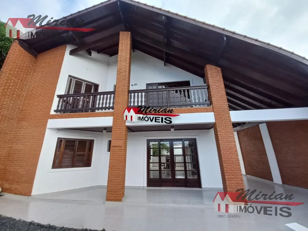 Sobrado, 3 quartos, 339 m² - Foto 1