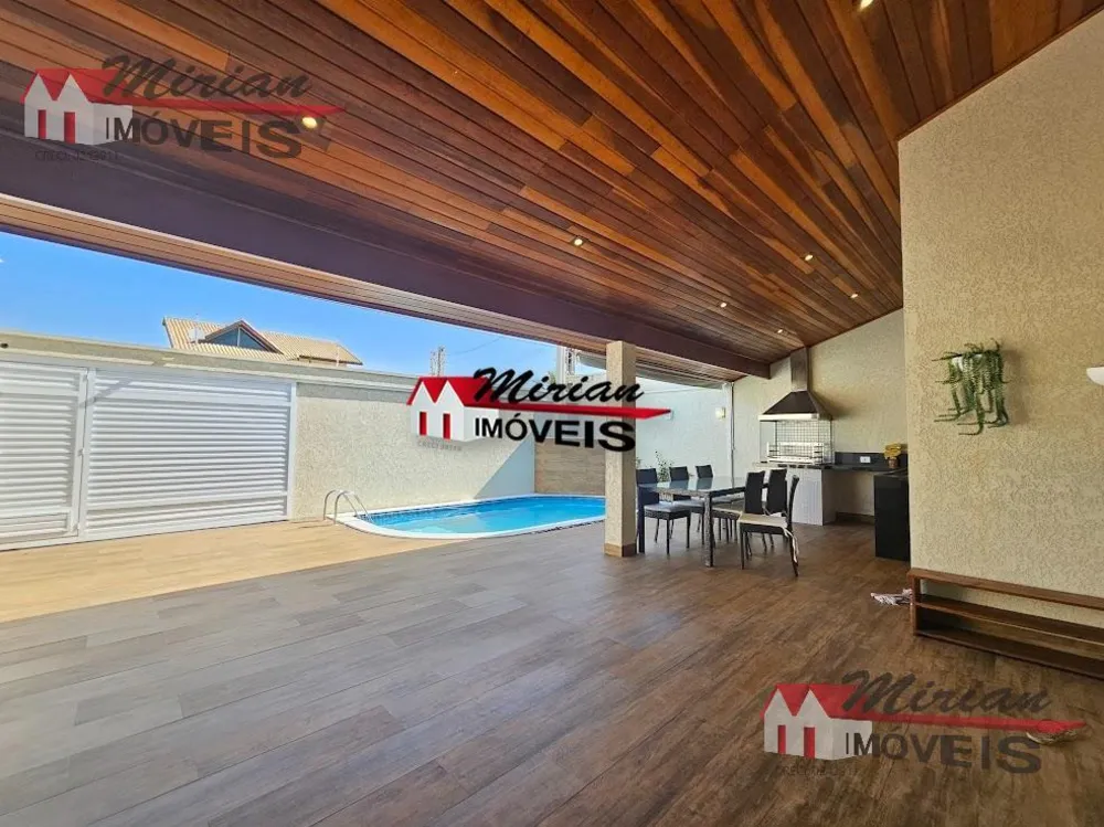 Casa, 3 quartos, 250 m² - Foto 11