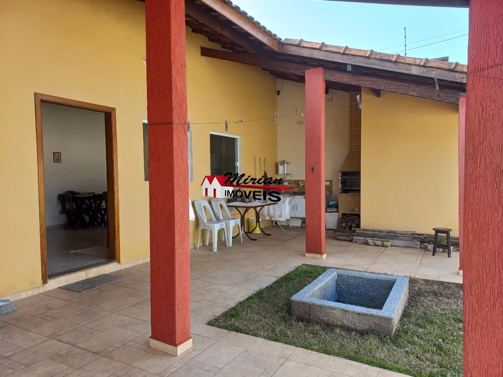 Casa à venda com 4 quartos, 155m² - Foto 4