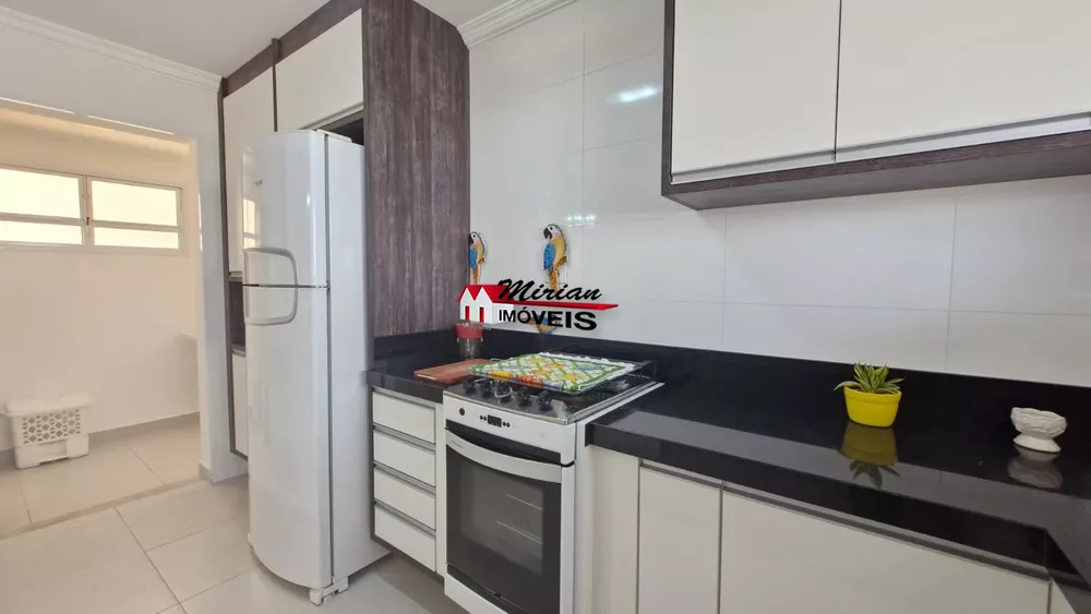 Apartamento à venda com 2 quartos, 70m² - Foto 9