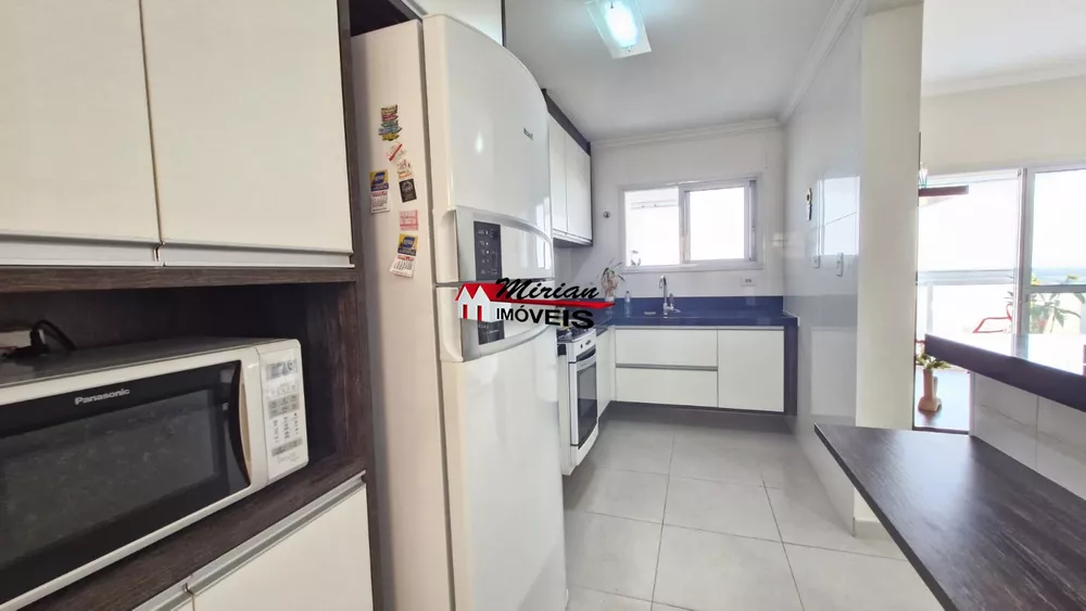 Apartamento à venda com 2 quartos, 70m² - Foto 10