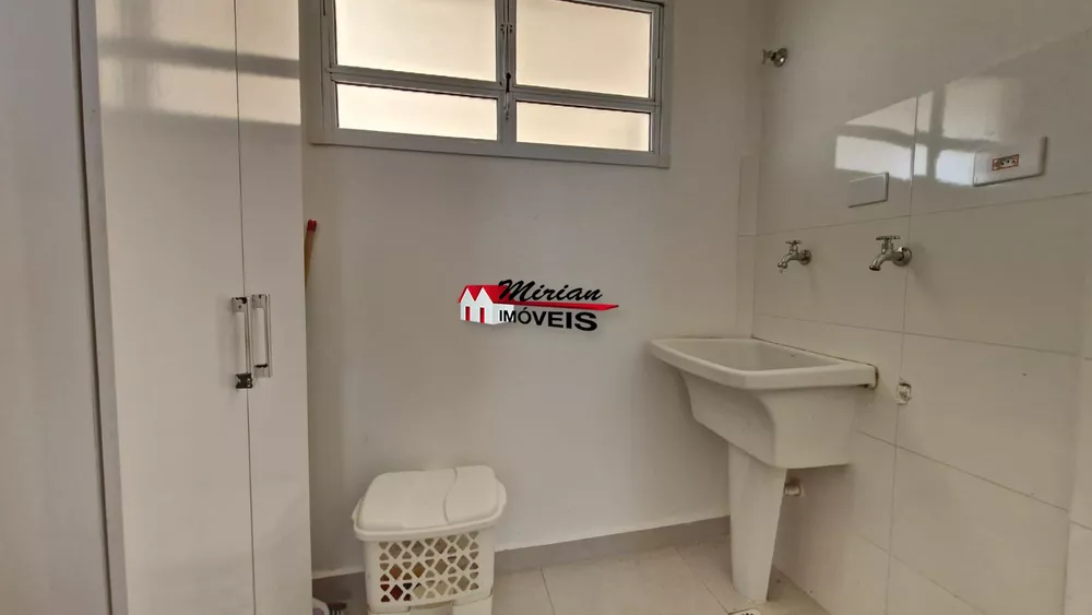 Apartamento à venda com 2 quartos, 70m² - Foto 12