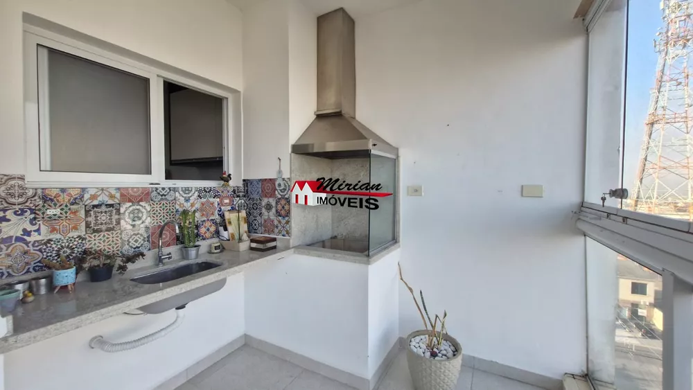 Apartamento à venda com 2 quartos, 70m² - Foto 14