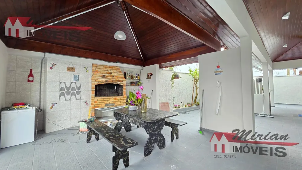 Sobrado, 5 quartos, 391 m² - Foto 1