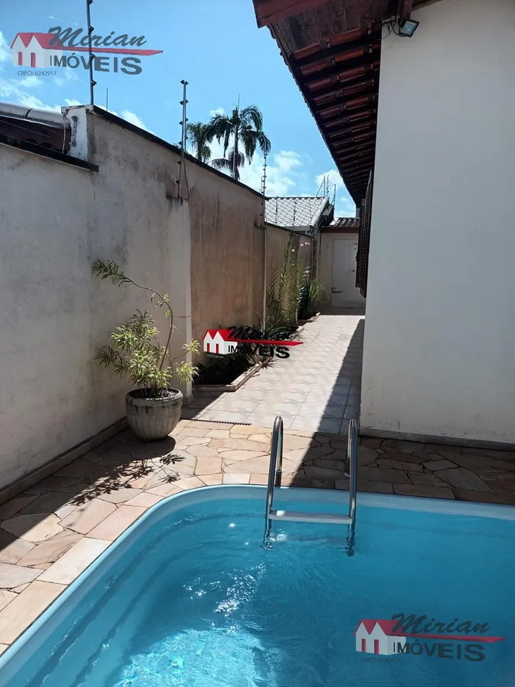 Casa, 3 quartos, 250 m² - Foto 11