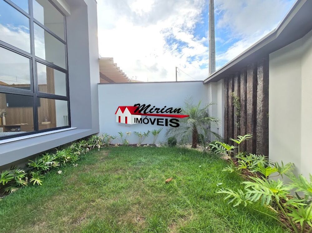 Casa à venda com 3 quartos, 250m² - Foto 4