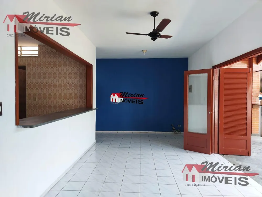 Casa, 2 quartos, 297 m² - Foto 1