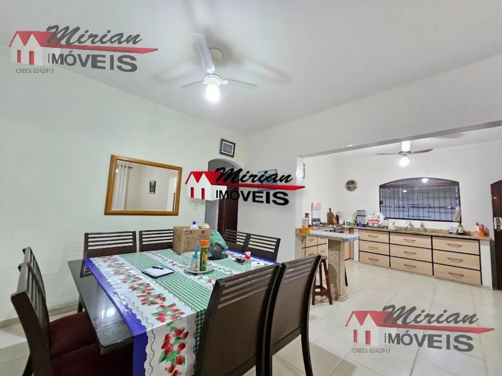 Casa, 3 quartos, 283 m² - Foto 3