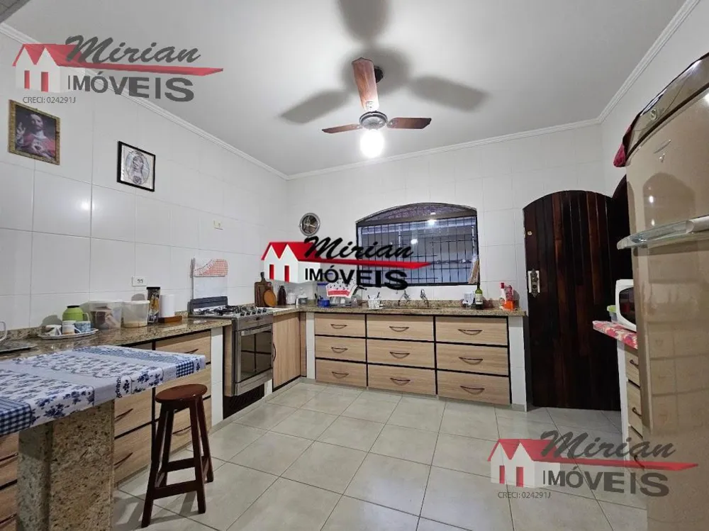 Casa, 3 quartos, 283 m² - Foto 1