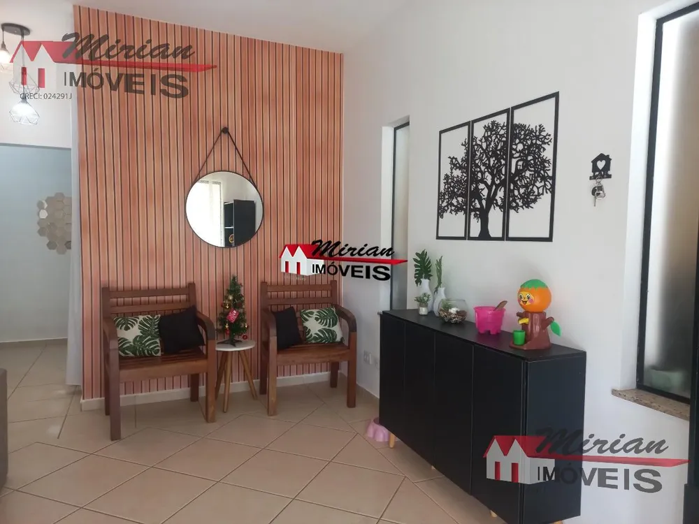 Casa, 3 quartos, 258 m² - Foto 1