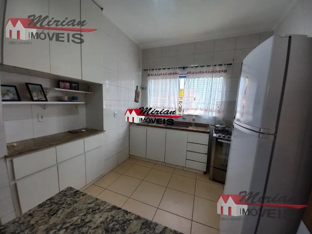 Casa, 3 quartos, 258 m² - Foto 10
