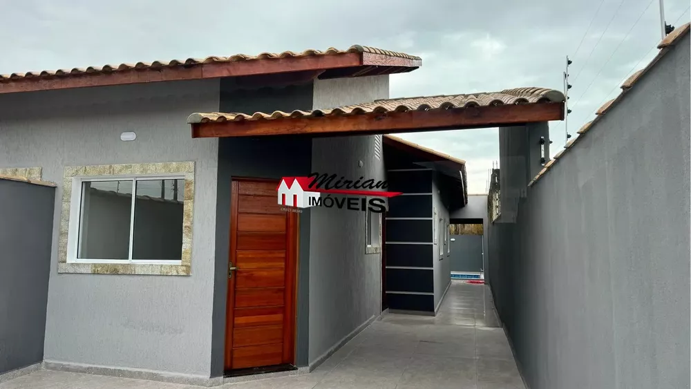 Casa à venda com 2 quartos, 137m² - Foto 1