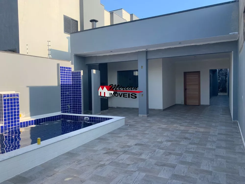 Casa à venda com 2 quartos, 107m² - Foto 1