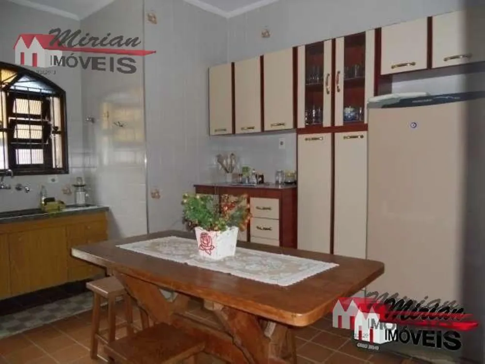 Casa, 3 quartos, 288 m² - Foto 4