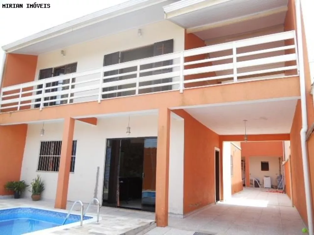 Sobrado à venda com 5 quartos, 230m² - Foto 2