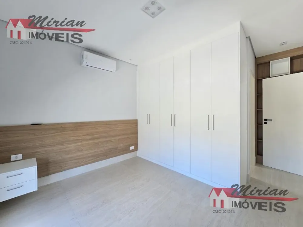 Sobrado, 4 quartos, 312 m² - Foto 1