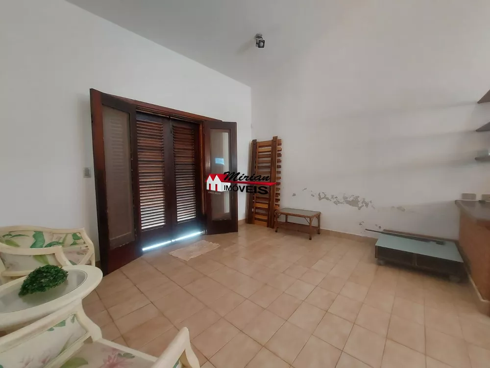 Casa à venda com 3 quartos, 151m² - Foto 4