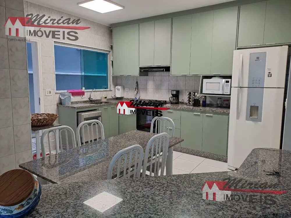 Casa, 3 quartos, 250 m² - Foto 4