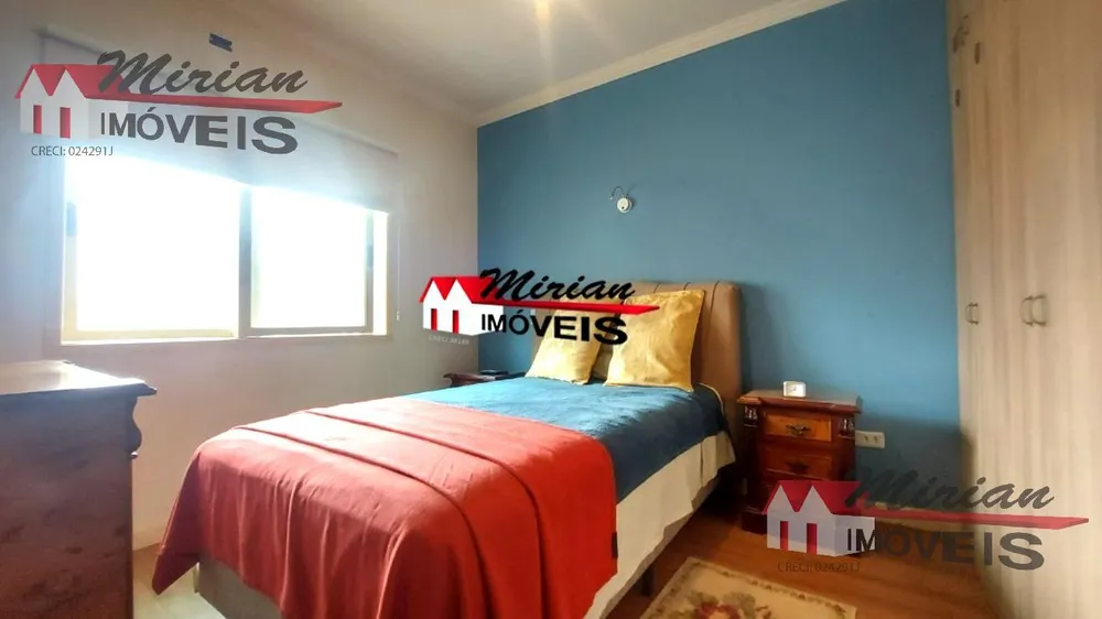 Casa, 3 quartos, 288 m² - Foto 1