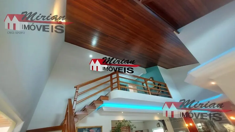Casa, 3 quartos, 288 m² - Foto 2