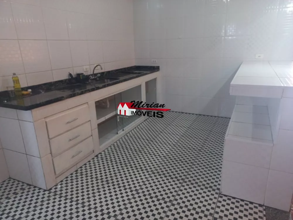 Apartamento à venda com 3 quartos, 140m² - Foto 4