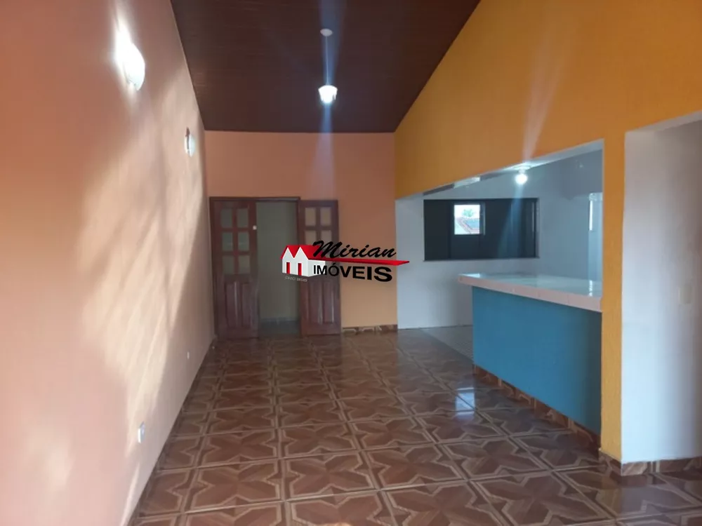 Apartamento à venda com 3 quartos, 140m² - Foto 2