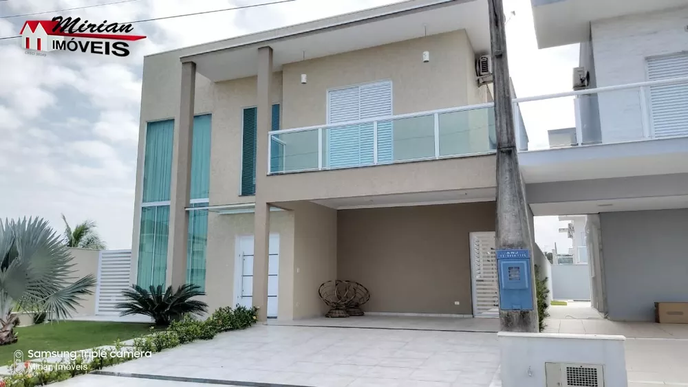 Casa de Condomínio à venda com 5 quartos, 258m² - Foto 2