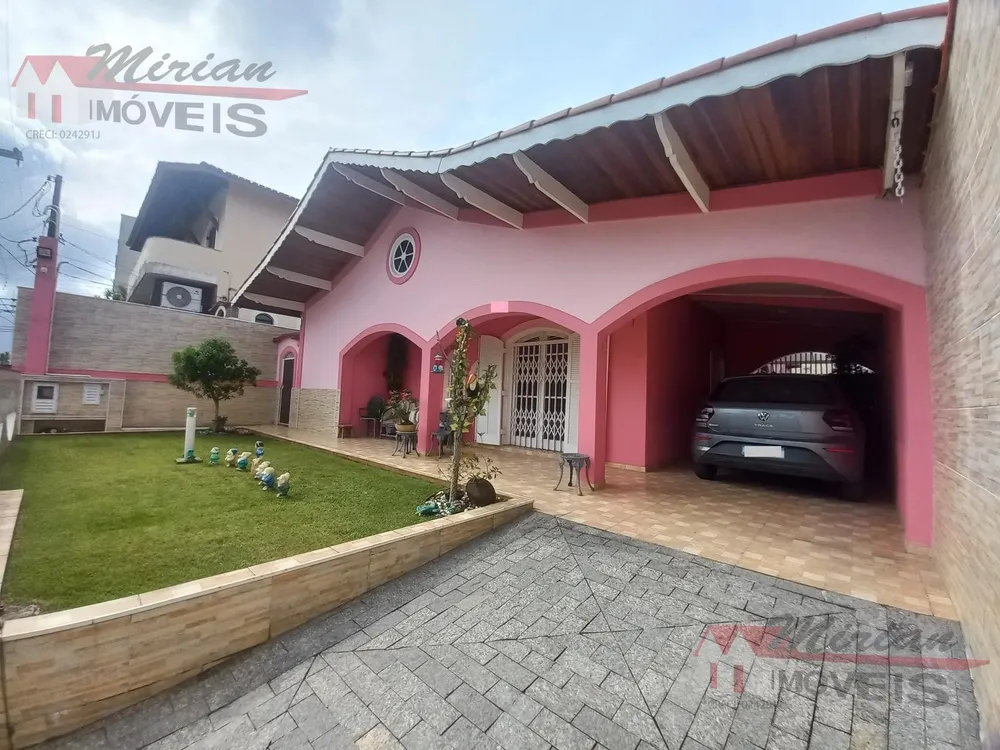 Casa, 4 quartos, 146 m² - Foto 1