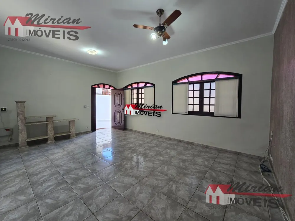 Sobrado, 4 quartos, 250 m² - Foto 1
