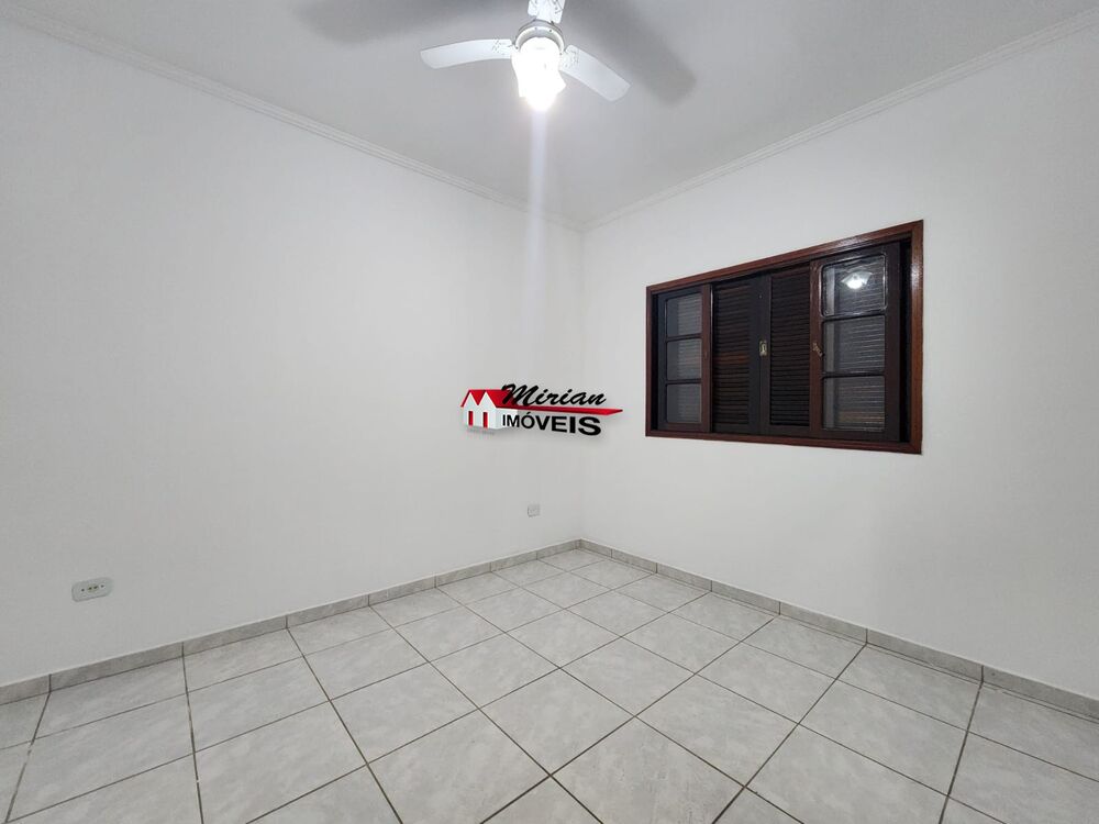 Casa à venda com 3 quartos, 180m² - Foto 9
