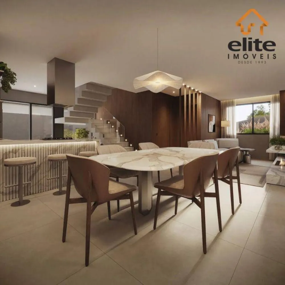 Sobrado, 3 quartos, 250 m² - Foto 1