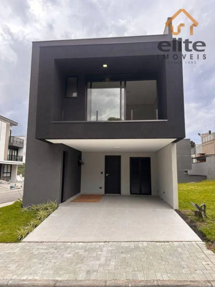 Sobrado, 3 quartos, 194 m² - Foto 1