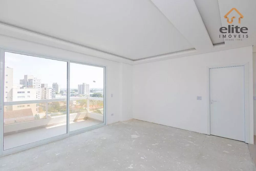 Apartamento à venda com 3 quartos, 103m² - Foto 2