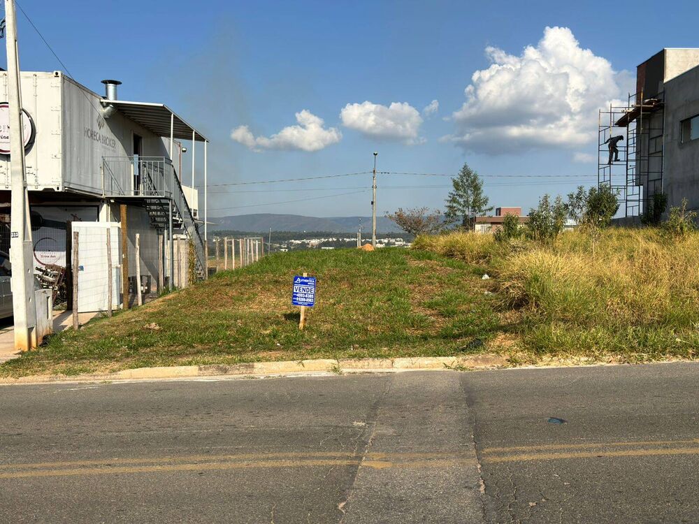 Terreno à venda, 270m² - Foto 1