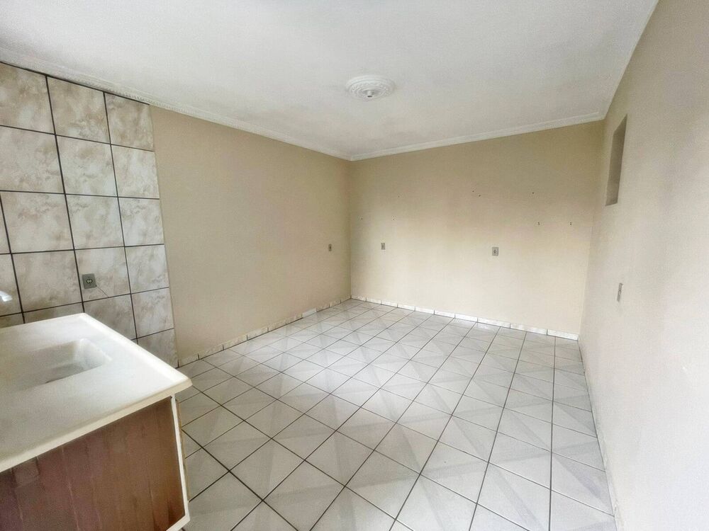 Casa, 1 quarto, 300 m² - Foto 1