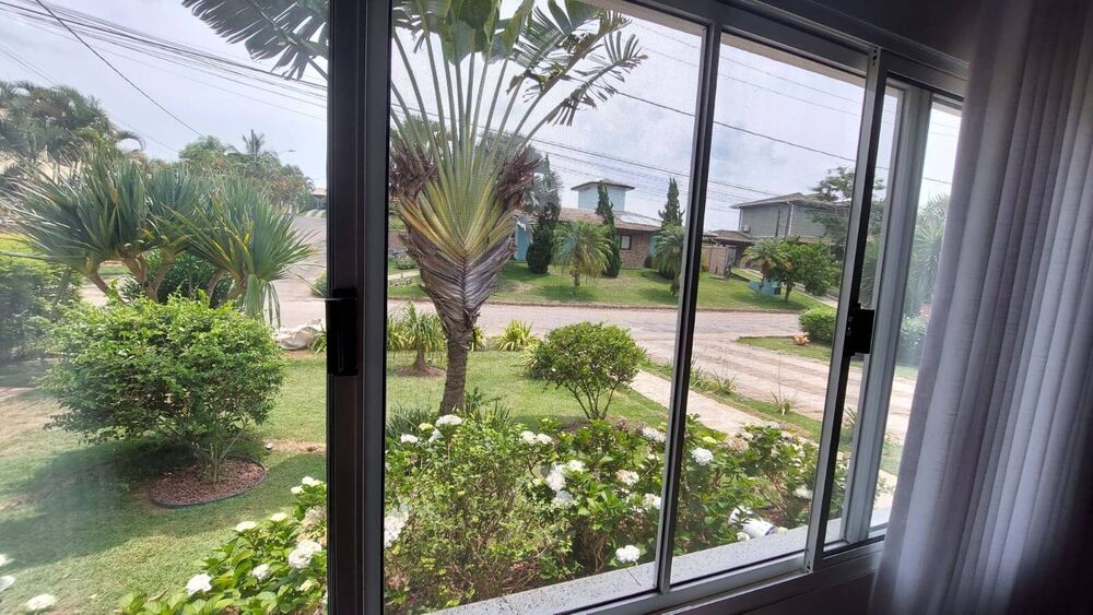 Casa de Condomínio à venda com 3 quartos, 257m² - Foto 3