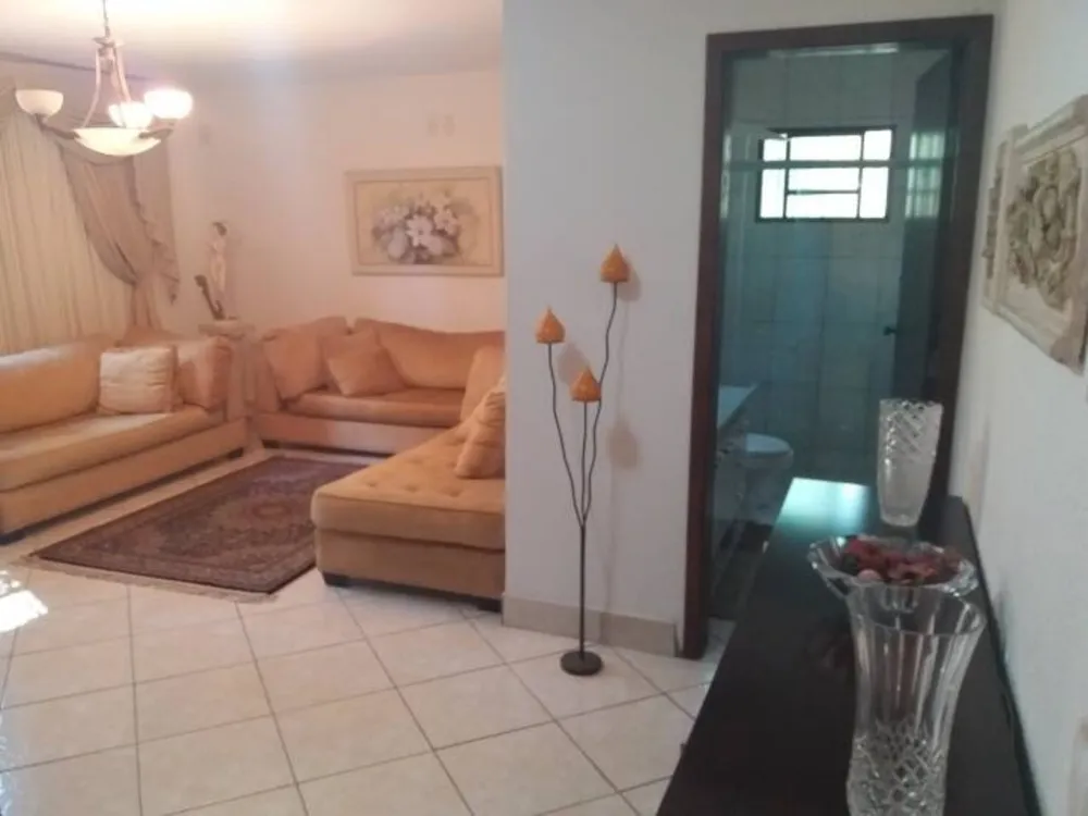 Sítio, 5 quartos, 2798 m² - Foto 8