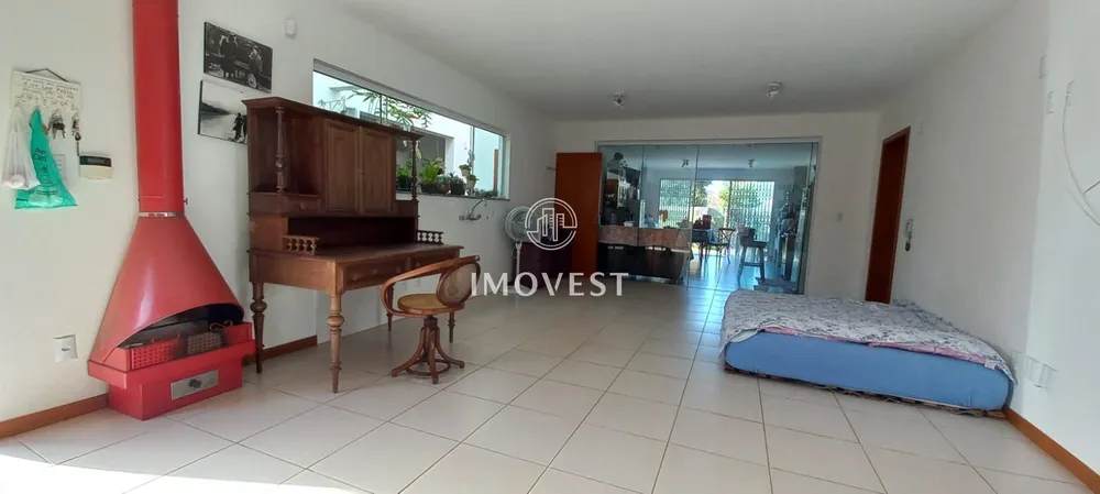 Casa, 3 quartos, 216 m² - Foto 4