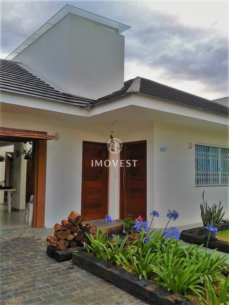Casa, 3 quartos, 216 m² - Foto 3